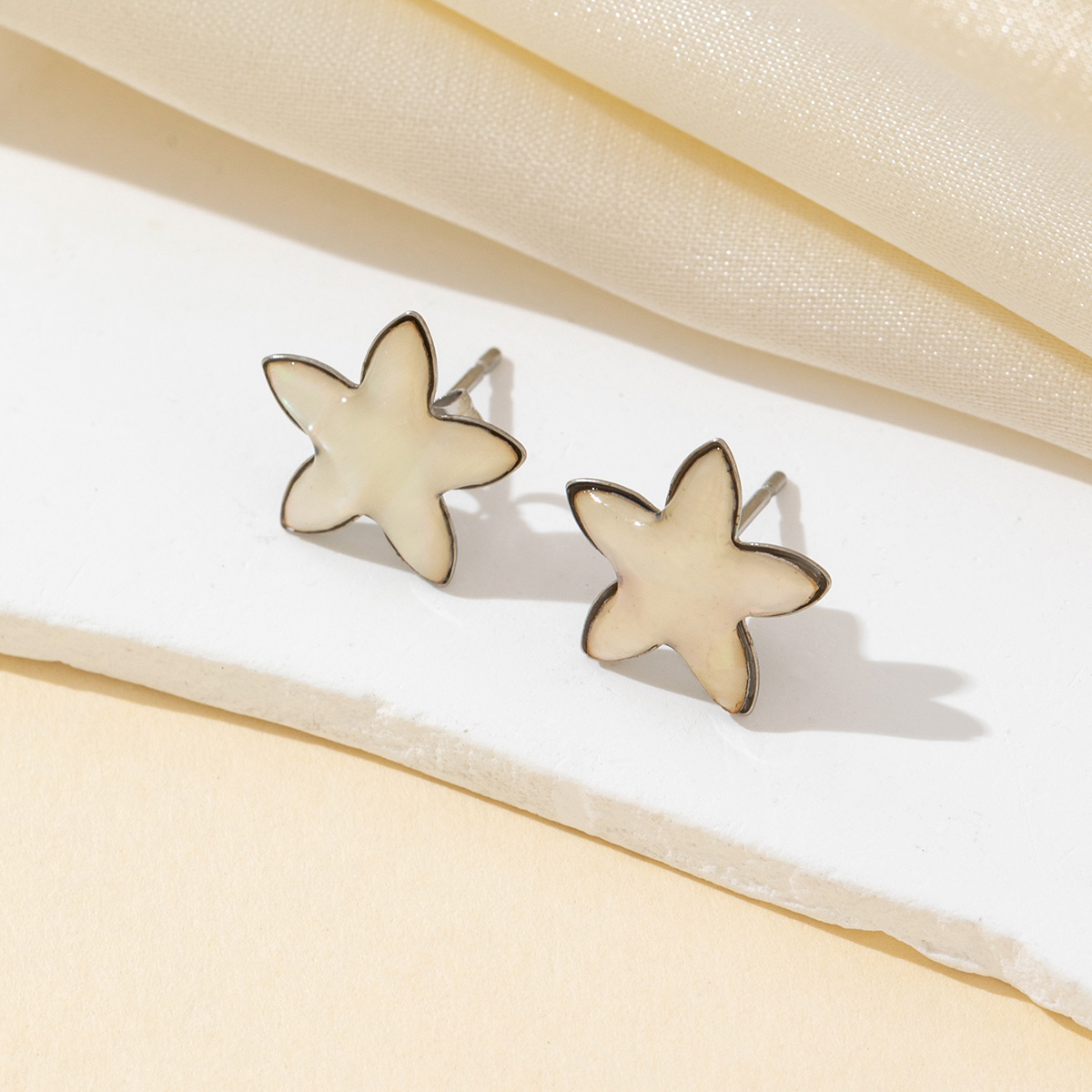 Jewelry Making Place - 2pcs 천연 쉘 화이트 펜타그램 모양